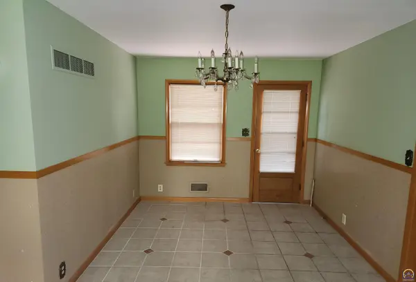 104 Elk ST, Seneca, KS 66538