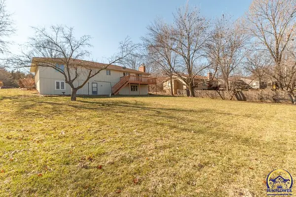 4840 SW Skyline PKY, Topeka, KS 66614