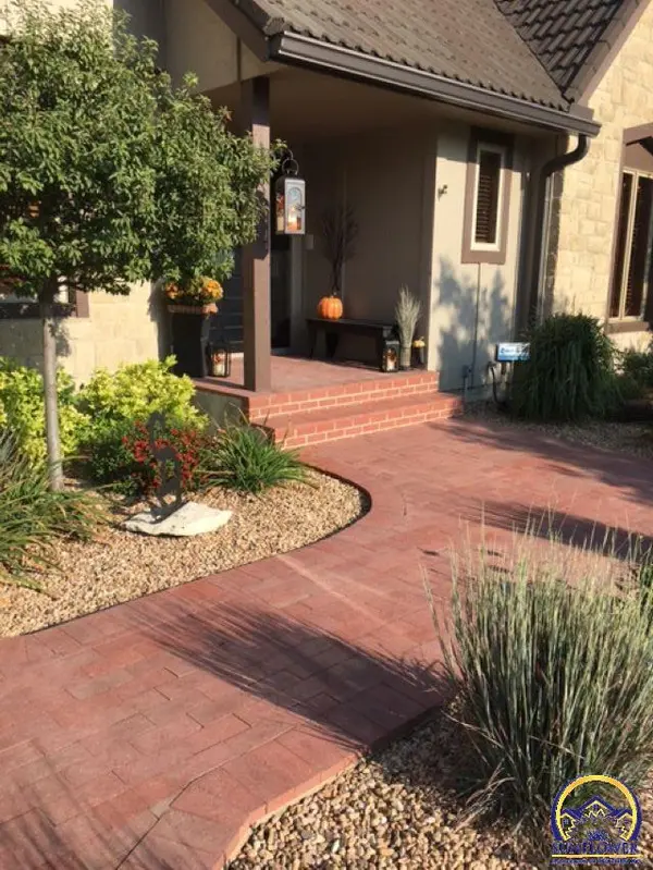 3736 SW Cobblestone PL, Topeka, KS 66610