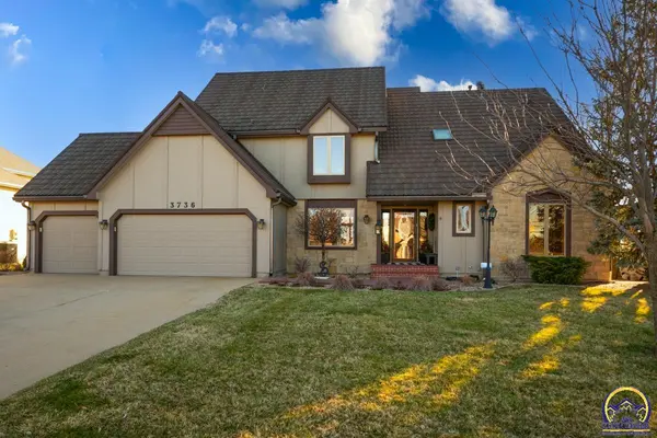 3736 SW Cobblestone PL, Topeka, KS 66610