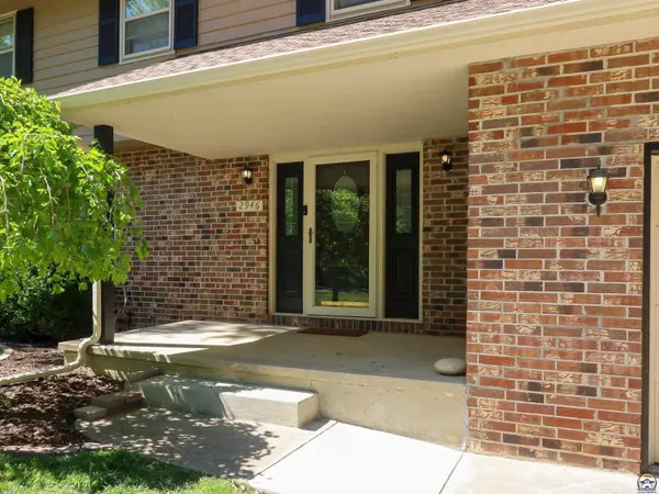 2946 Rio Vista Dr, Emporia, KS 66801