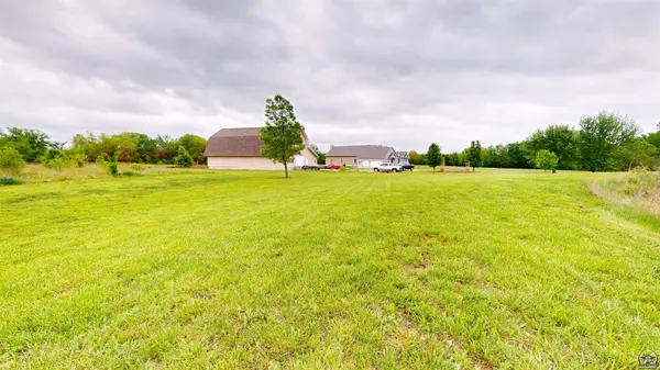 4950 NW 62nd St, Topeka, KS 66610-1308