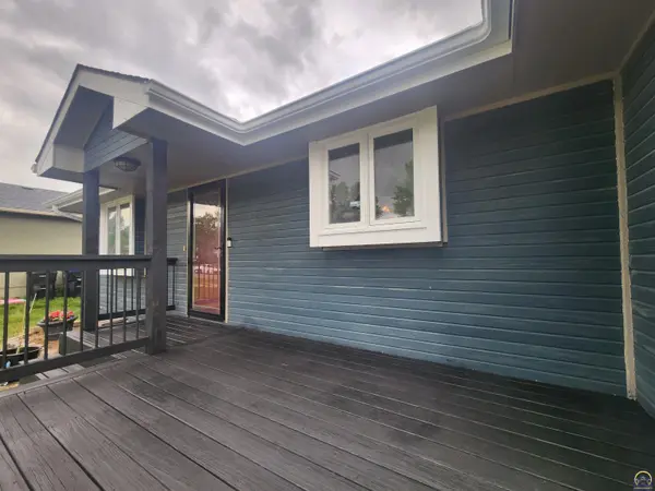 3100 SW 35th TER, Topeka, KS 66614