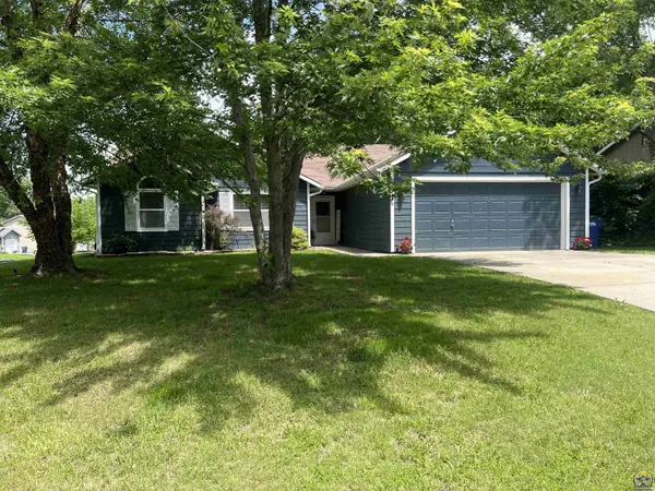 1606 Cottonwood ST, Eudora, KS 66025