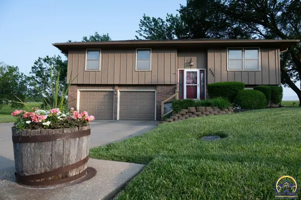 2502 Coronado Ct, Emporia, KS 66801