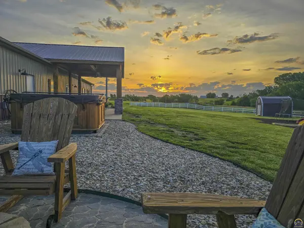 12405 302nd Rd, Netawaka, KS 66516