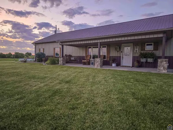 12405 302nd Rd, Netawaka, KS 66516