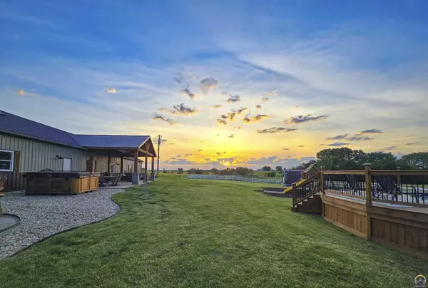 12405 302nd Rd, Netawaka, KS 66516