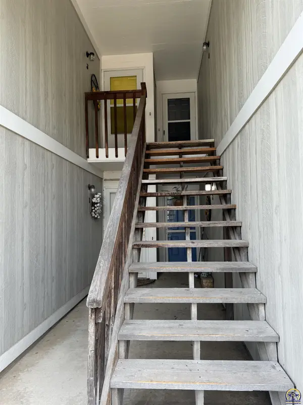 5857 SW 22nd Ter #Unit 3, Topeka, KS 66614