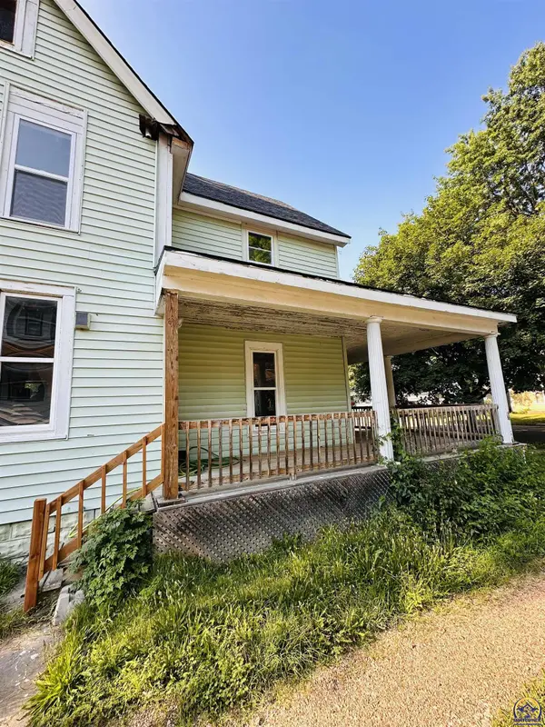 1259 SW Mulvane ST, Topeka, KS 66604