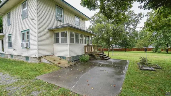 413 Seabury, Effingham, KS 66023