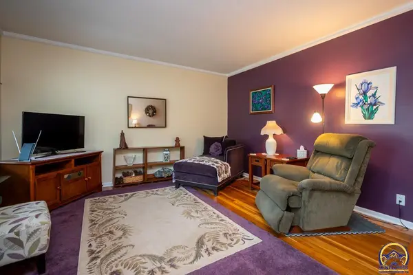 3025 SW Boswell AVE, Topeka, KS 66611