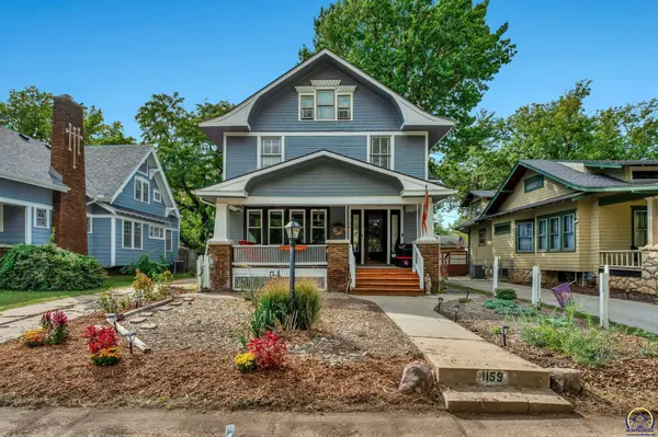 1159 SW College AVE, Topeka, KS 66604
