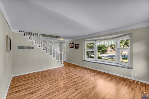 2341 SE Blair CT, Topeka, KS 66605