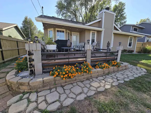 7536 SW 25th ST, Topeka, KS 66614