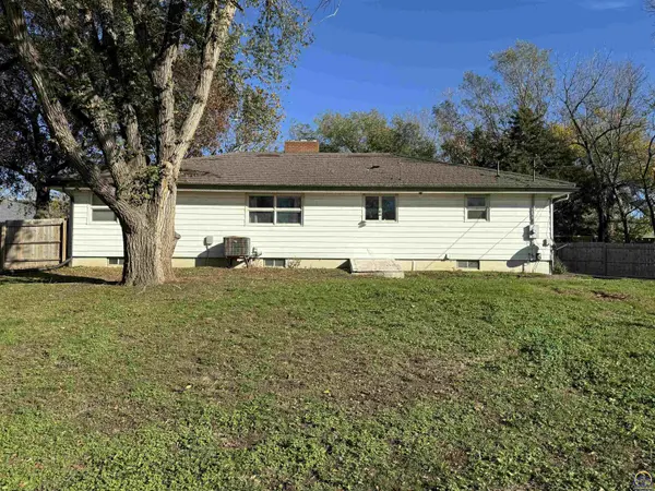 707 Henley St, Gridley, KS 66852