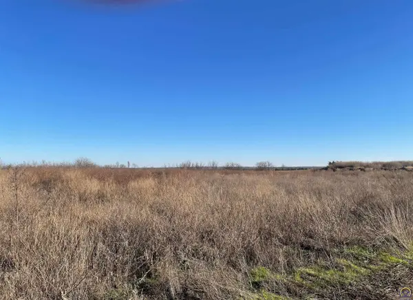 1327 SE 85th St, Wakarusa, KS 66546