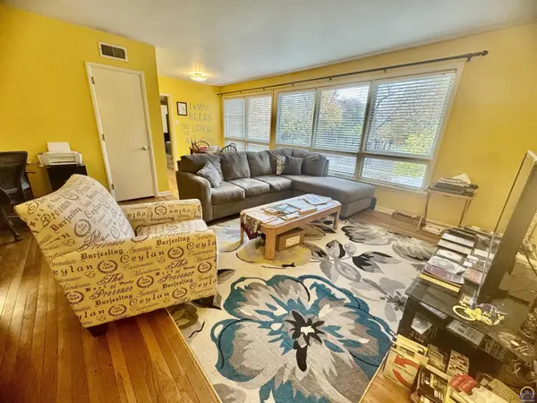 1301 SW Fillmore ST #Unit 27, Topeka, KS 66604