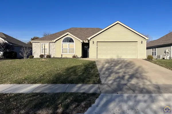 3004 Winston DR, Lawrence, KS 66049