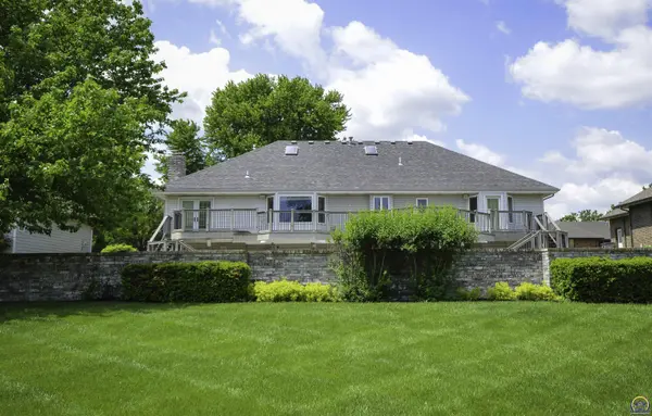 2910 West Lake Dr, Emporia, KS 66801