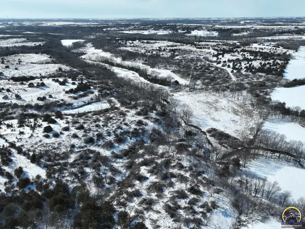 15145 Booth Creek Rd, Olsburg, KS 66520