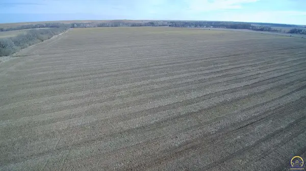 00000 Diamond RD, Burdick, KS 66838