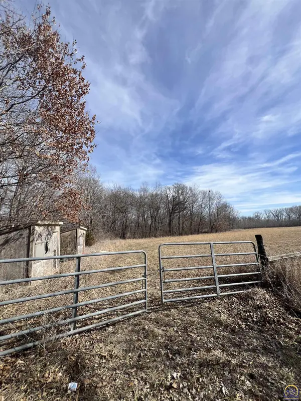 0000 N Osage RD, Burlingame, KS 66413