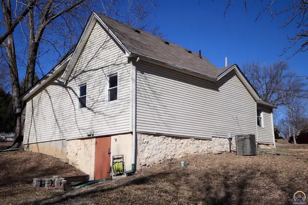 1501 3rd Ave, Leavenworth, KS 66048