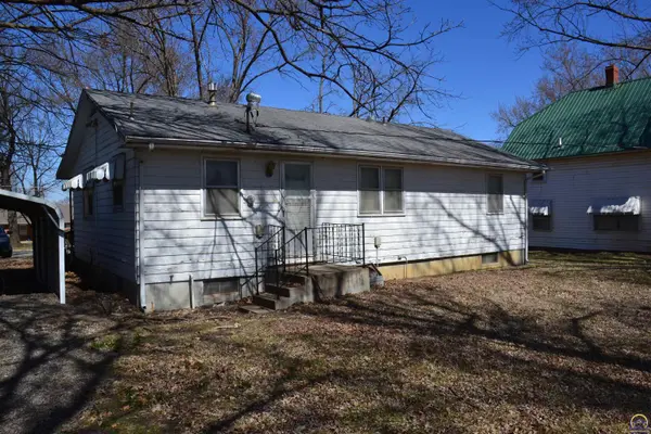 133 W Lincoln ST, Burlingame, KS 66413-9999