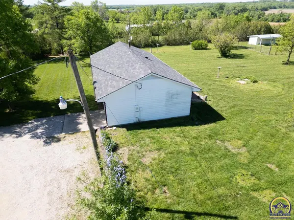 7629 NE Sherman RD, Meriden, KS 66512