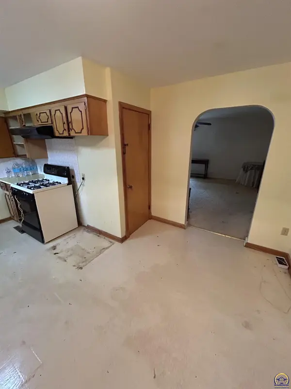 803 Neosho St, Emporia, KS 66801