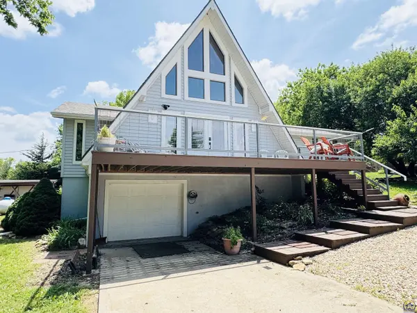 2863 South Shore DR, Vassar, KS 66543