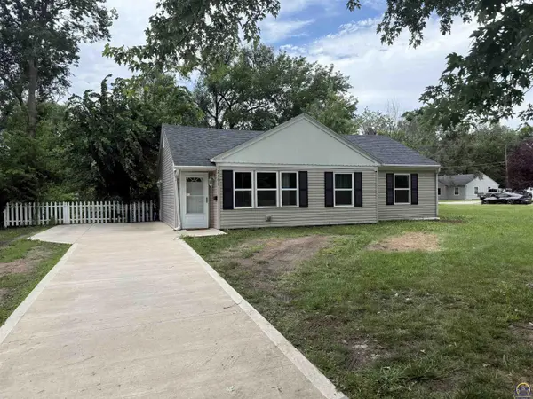 2303 SW High AVE, Topeka, KS 66611