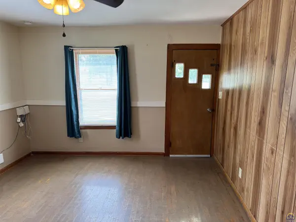 828 Main ST, Osage City, KS 66523