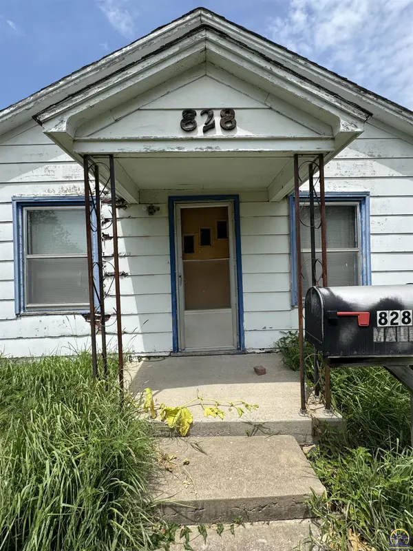 828 Main ST, Osage City, KS 66523