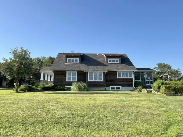 11320 Reno RD, Oskaloosa, KS 66066