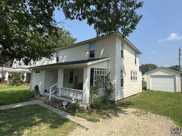 522 E 5th, Strong City, KS 66869
