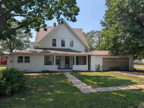 129 N Cedar, Lebo, KS 66856-9223