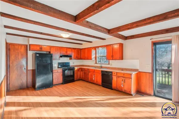 15031 206th St, Linwood, KS 66052