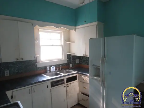 115 S Neosho St, Emporia, KS 66801