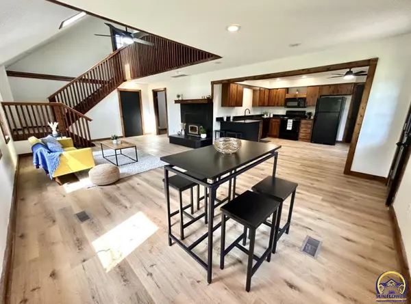 2213 SE Shawnee DR, Tecumseh, KS 66542