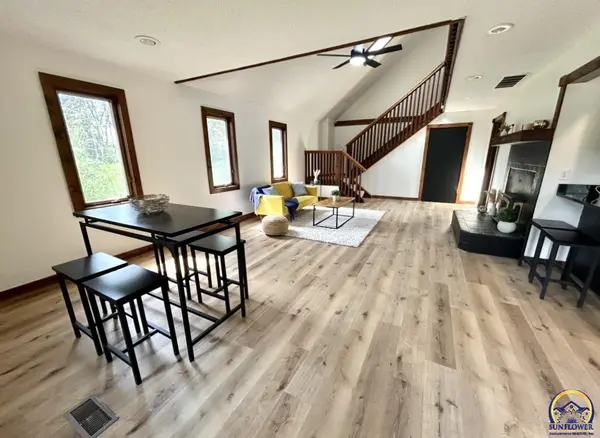 2213 SE Shawnee DR, Tecumseh, KS 66542
