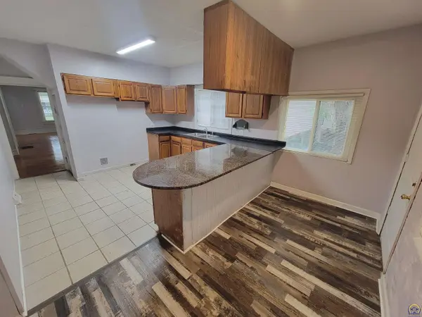 1609 SW Buchanan ST, Topeka, KS 66604