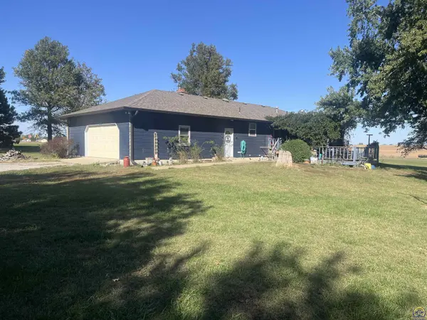 30162 R RD, Netawaka, KS 66516-9213