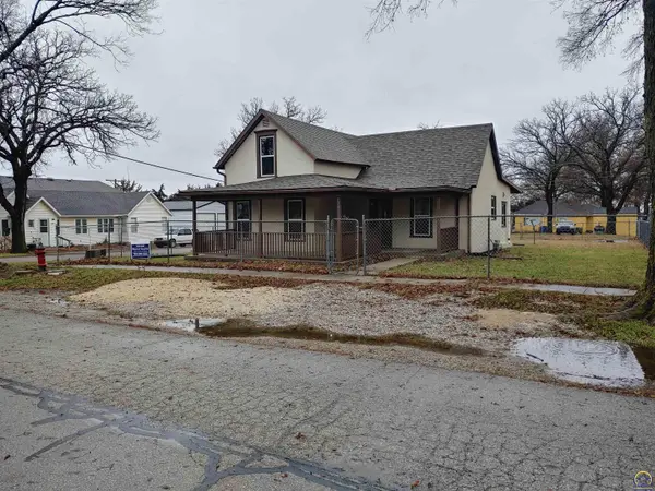 106 Winchester ST, Winchester, KS 66097