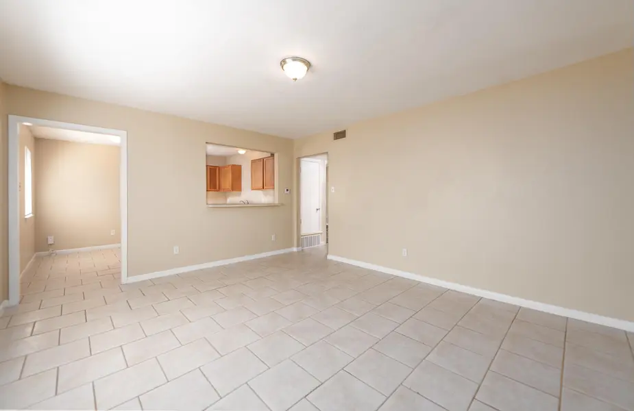 7300 Twin Crest DR #201, Austin, TX 78752