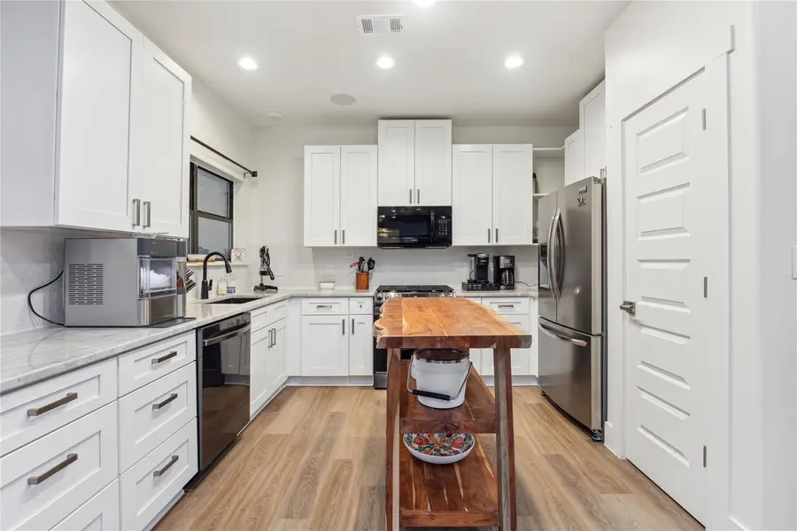 3404 American DR #1099, Lago Vista, TX 78645