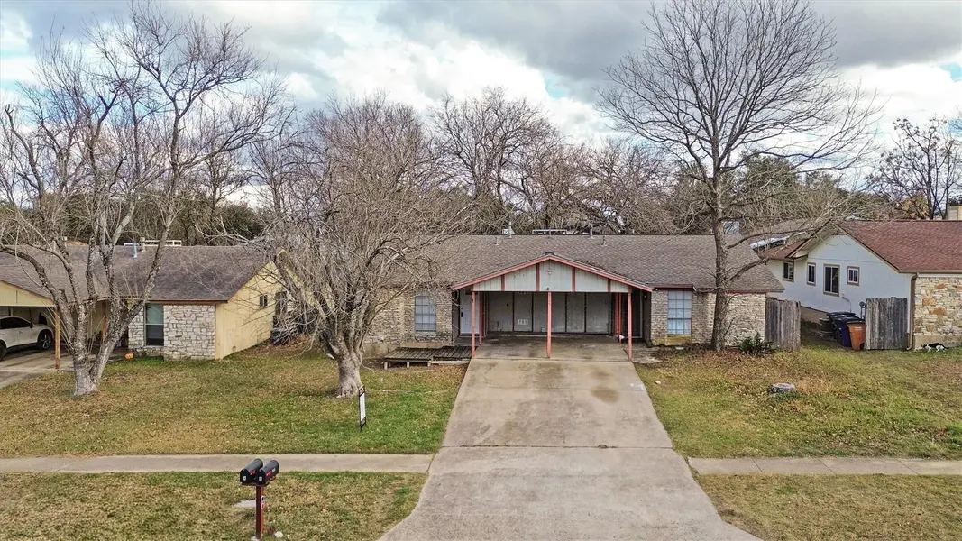 6305 Emerald Forest DR, Austin, TX 78745