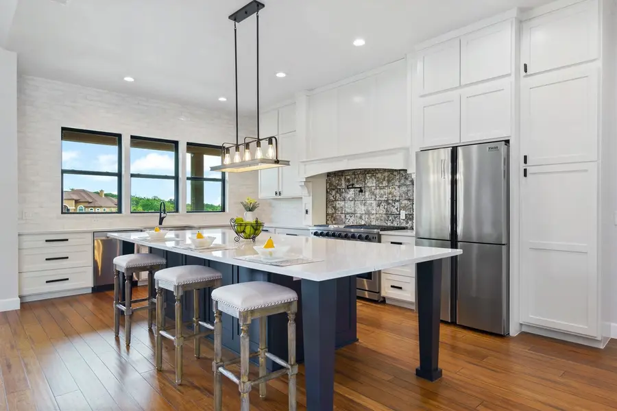 21409 Vista Estates DR, Spicewood, TX 78669