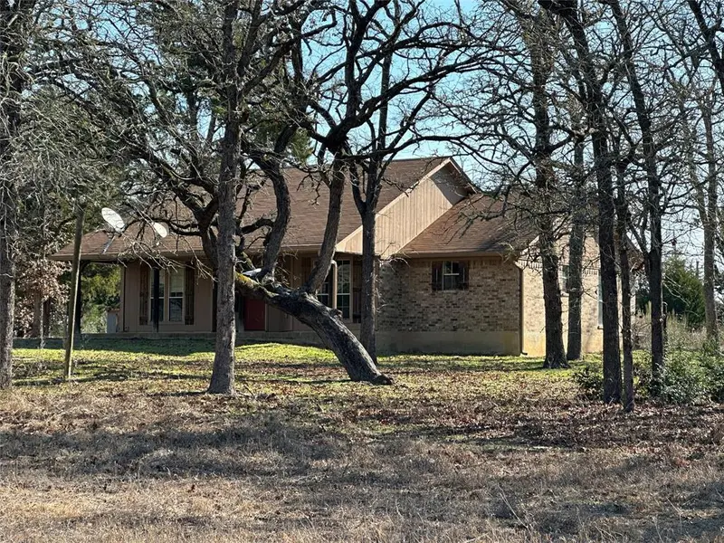 1047 Private Road 3022, Elgin, TX 78621